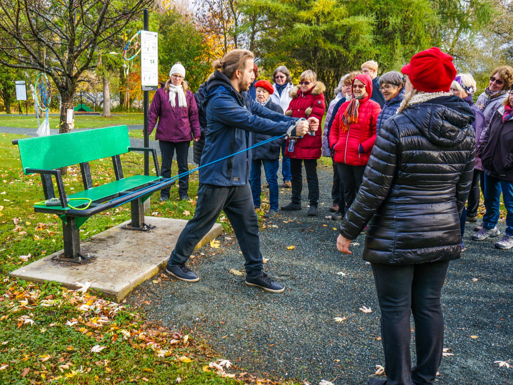 banc multifonction elastique exercice plein air Entraînement urbain   Chambly